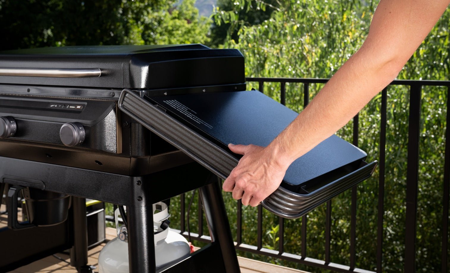 Traeger Flat Top Grill Flatrock™ Griddle - Image 20