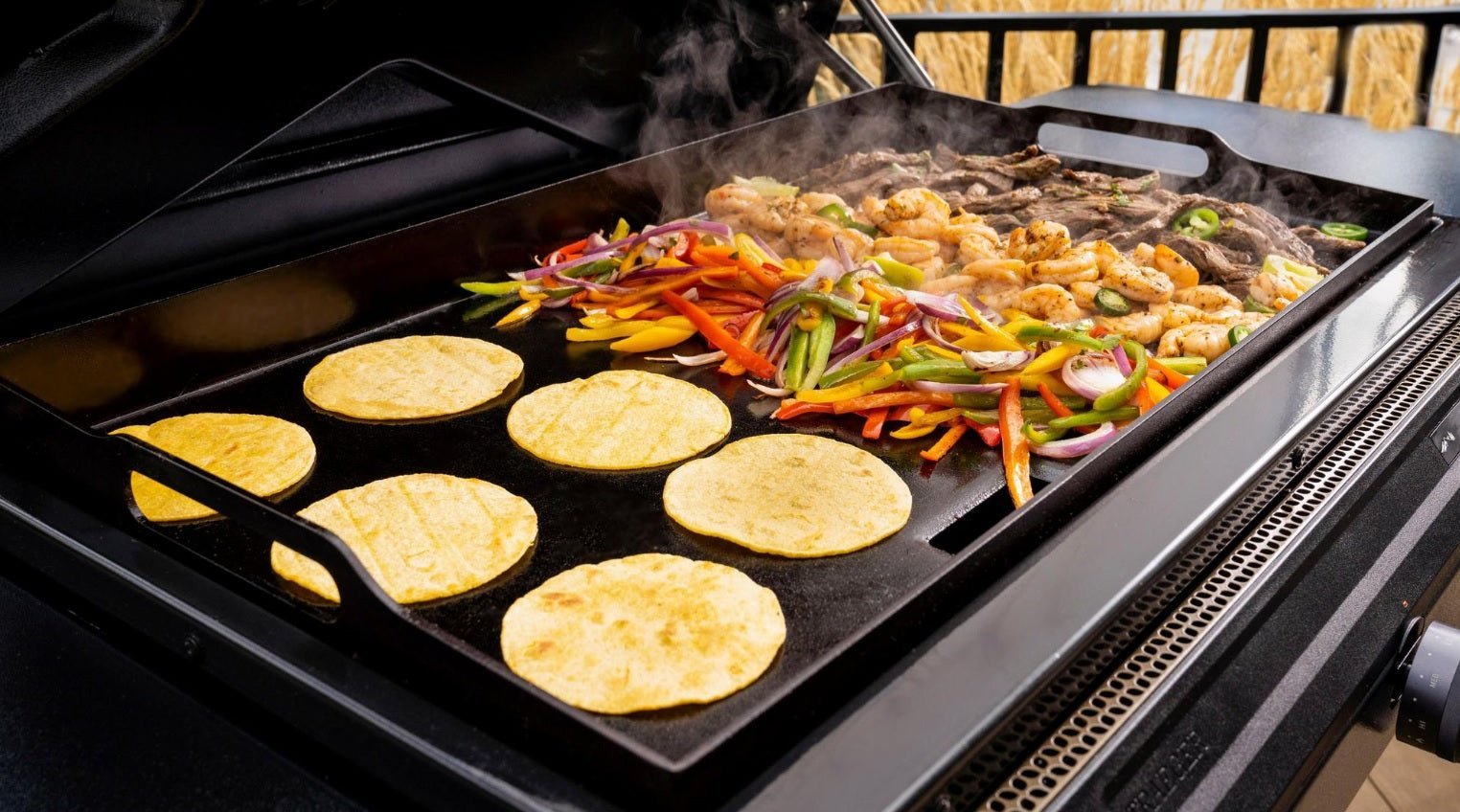 Traeger Flat Top Grill Flatrock™ Griddle - Image 14