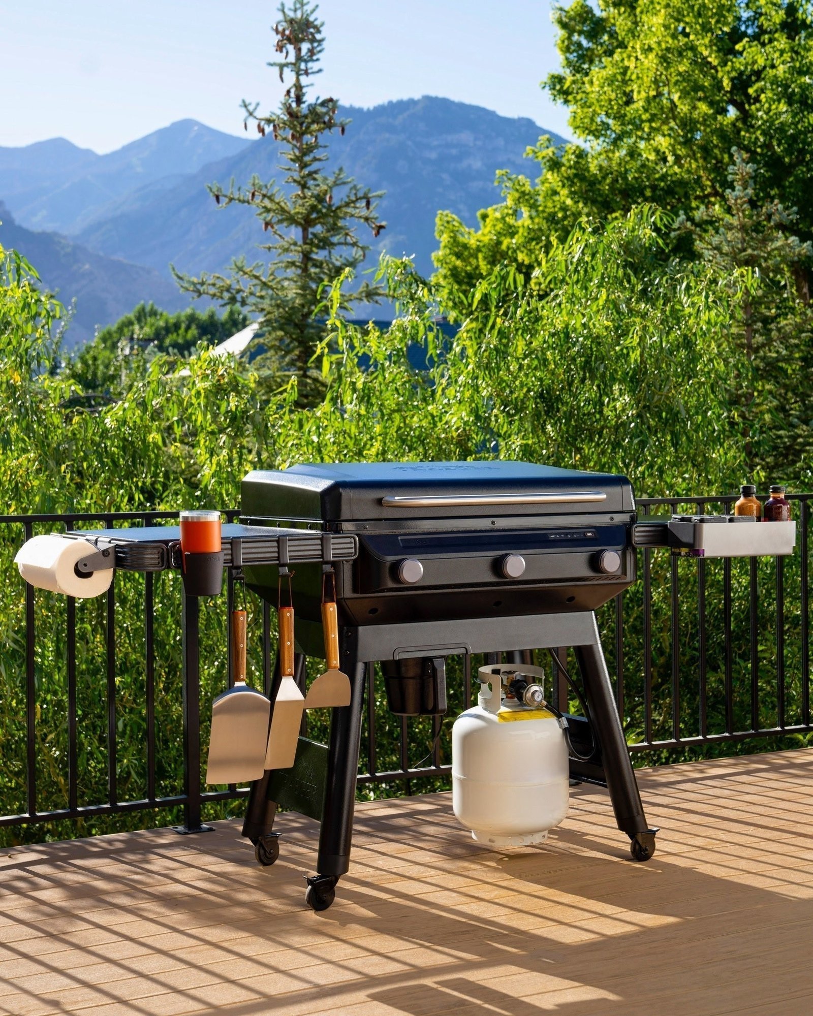 Traeger Flat Top Grill Flatrock™ Griddle - Image 21