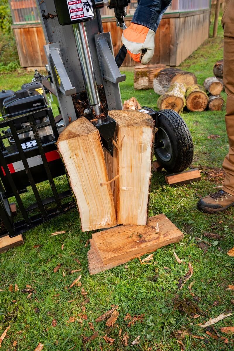 Oregon® 30-Ton 196cc Kohler HV Log Splitter with Hydraulic Fluid (OR30TKO-2) - Image 4