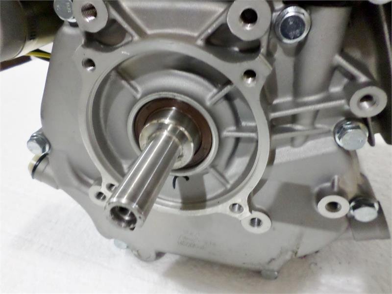 Briggs Professional Series Snow Engine 16.5 TP Recoil Start 3/4″ x 2-33/64″ #25D137-0116 - Image 4